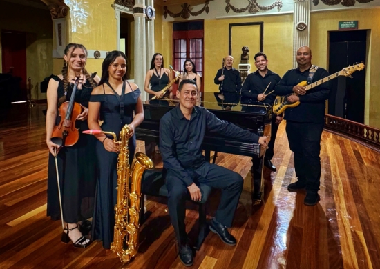 COLOMBIAN LATIN BAND